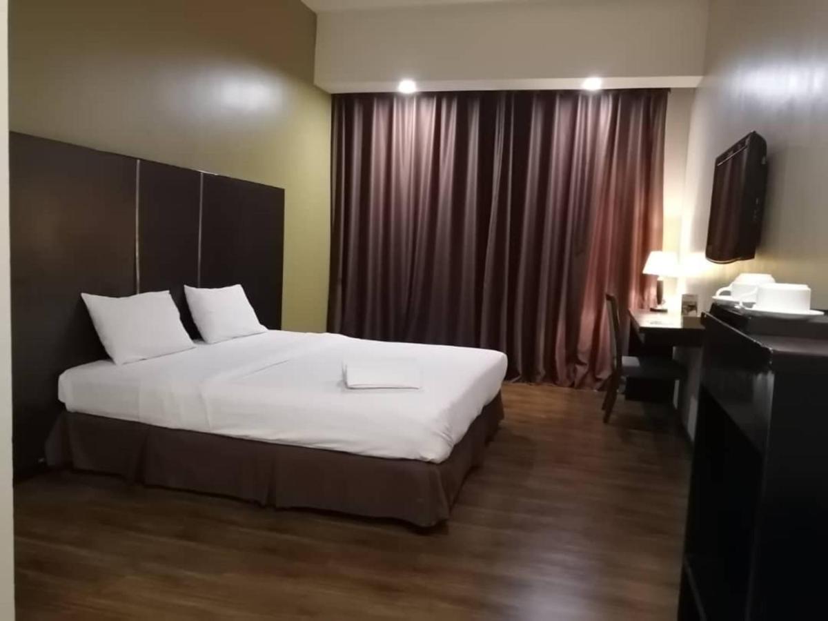 Kingston Hotel Kota Kinabalu Exterior foto